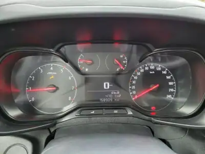 Opel COMBO 2020 - 13750 EUR, 158909 km - AUTO.MOTO.pt - 158909km - foto 8 de 16