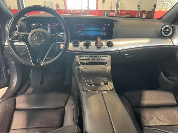 Mercedes-Benz E 300 2021 - 39990 EUR, 84362 km - AUTO.MOTO.pt - 84362km - foto 11 de 16