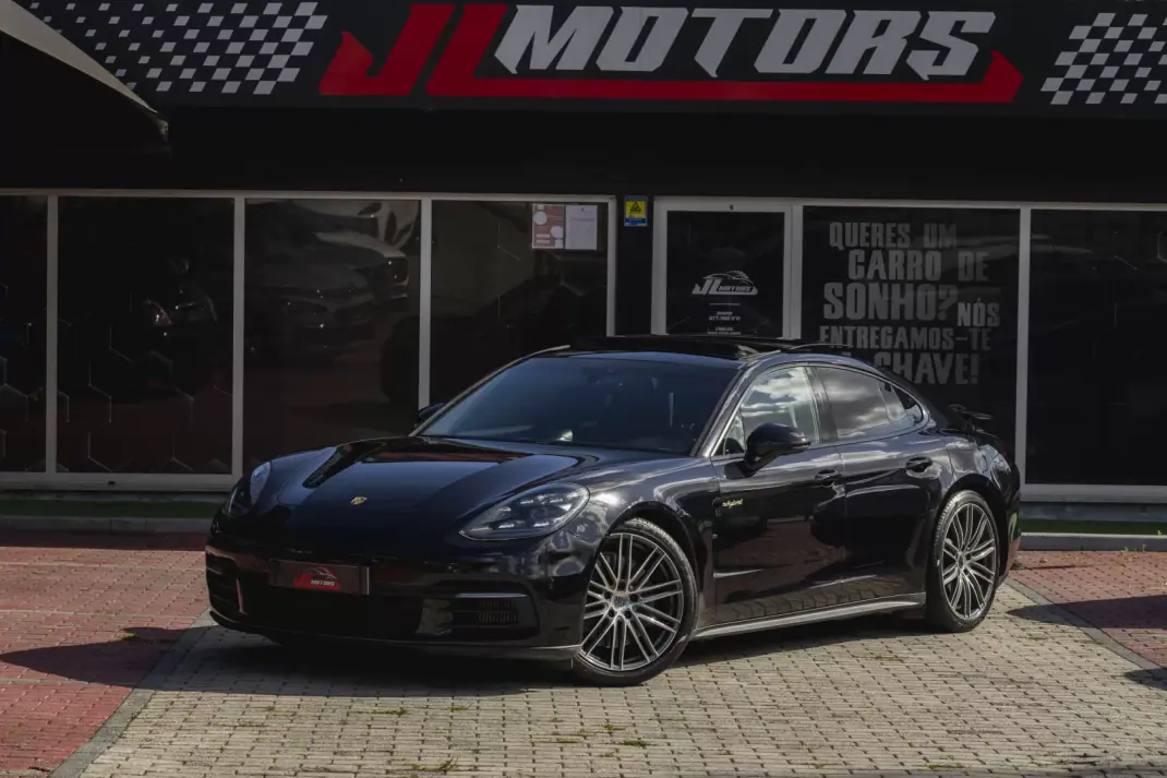 Porsche Panamera 2019 - 61900 EUR, 108300 km - 108300km - foto 4 de 46