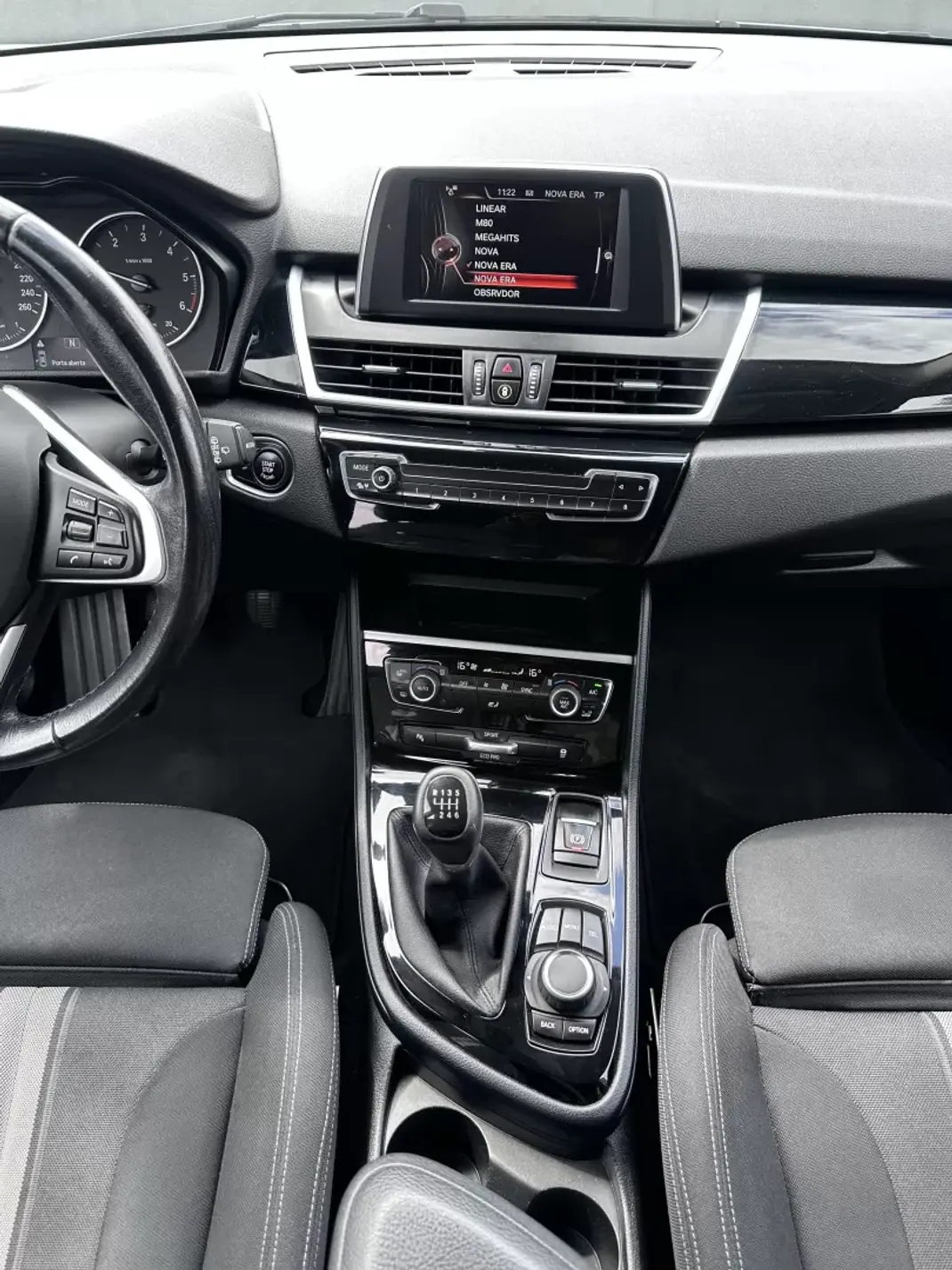 BMW 218 Active Tourer 2016 - 14900 EUR, 190000 km - AUTO.MOTO.pt - 190000km - foto 50 de 58