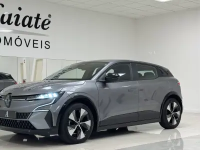 Renault Mégane E-Tech 2022 - 23890 EUR, 69000 km - AUTO.MOTO.pt - 69000km - foto 5 de 28