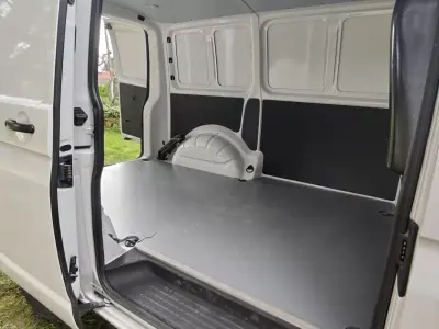 VW T6 TRANSPORTER 2.0 TDI KASTEN/ 3 LUGARES/ IVA DEDUTIVEL 2023 - 27490 EUR, 43500 km - AUTO.MOTO.pt - 43500km - foto 15 de 28