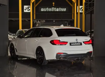 BMW 530e 2022 — foto 6 de 27