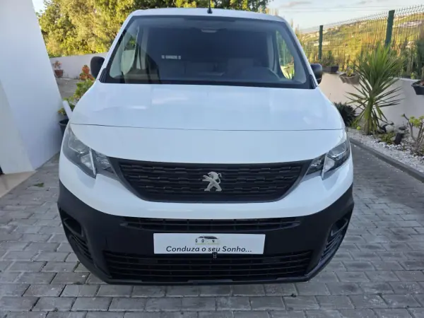 Peugeot Partner 2019 - 13990 EUR, 73560 km - AUTO.MOTO.pt - 73560km - foto 6 de 52