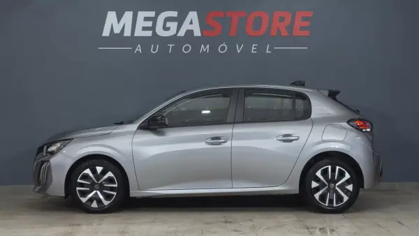 Peugeot 208 2024 - 16450 EUR, 29000 km - AUTO.MOTO.pt - 29000km - foto 4 de 31