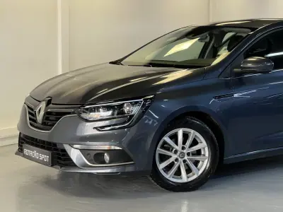 Renault Mégane 2016 - 12990 EUR, 130000 km - AUTO.MOTO.pt - 130000km - foto 13 de 37