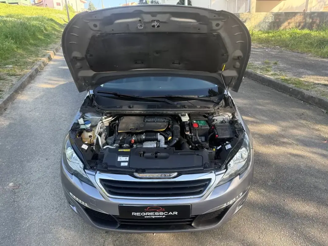 Peugeot 308 SW 2016 - 9450 EUR, 192000 km - AUTO.MOTO.pt - 192000km - foto 23 de 24