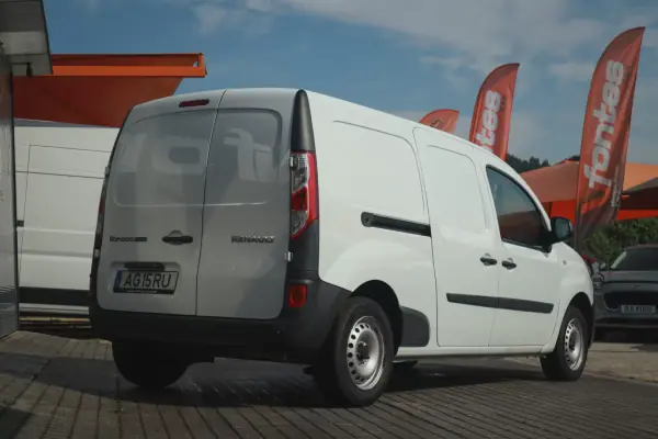 Renault Kangoo 2021 - 14580 EUR, 129980 km - AUTO.MOTO.pt - 129980km - foto 12 de 20