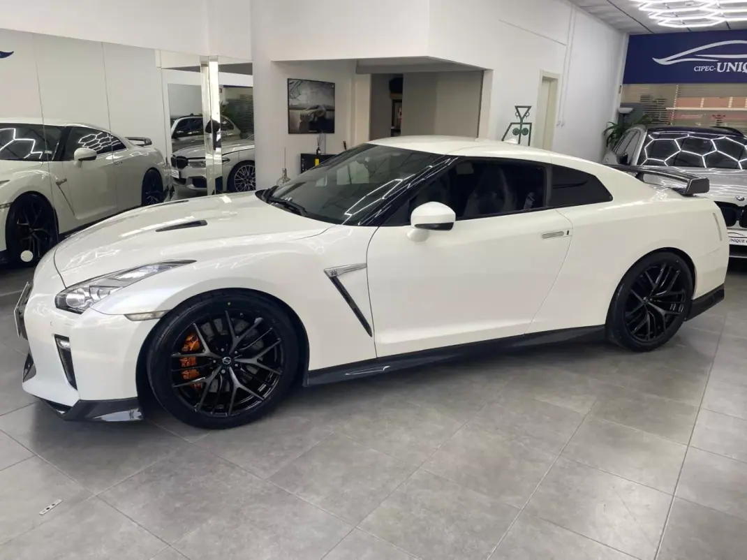 Nissan GT-R 2016 - 142500 EUR, 64500 km - AUTO.MOTO.pt - 64500km - foto 1 de 3