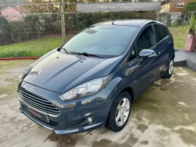 Ford Fiesta 2014 - 7500 EUR, 120000 km - AUTO.MOTO.pt - 120000km - foto 6 de 20
