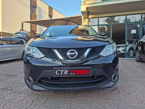 Nissan Qashqai 2015 - 12900 EUR, 138773 km - AUTO.MOTO.pt - 138773km - foto 5 de 39
