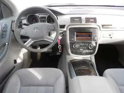 Mercedes-Benz R 350 2010 - 16500 EUR, 197453 km - AUTO.MOTO.pt - 197453km - foto 13 de 15