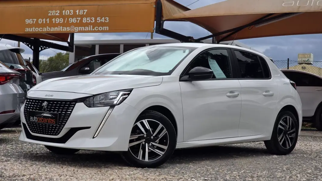 Peugeot 208 2022 - 14750 EUR, 32220 km - AUTO.MOTO.pt - 32220km - foto 1 de 20