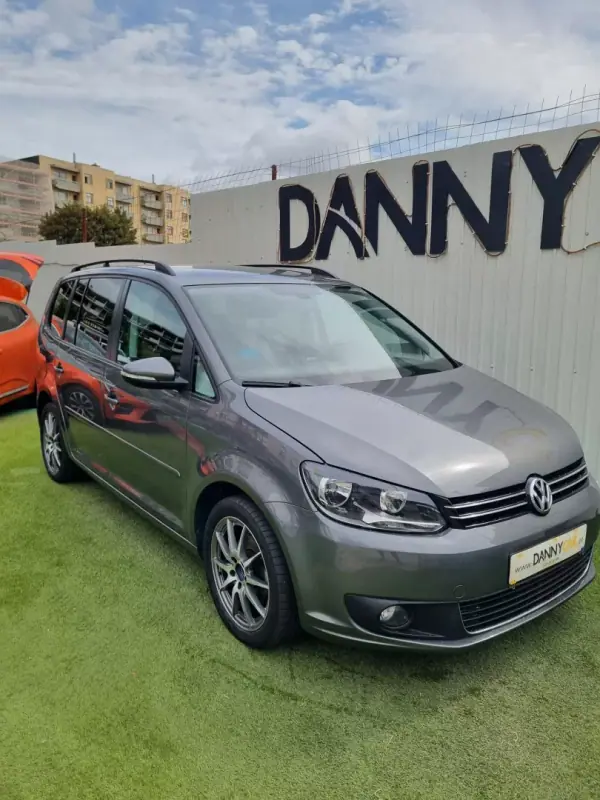 Volkswagen Touran 2014 - 14750 EUR, 122000 km - AUTO.MOTO.pt - 122000km - foto 3 de 17