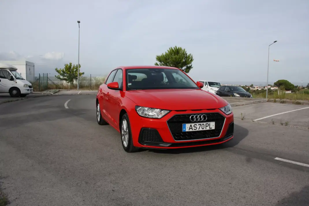 Audi A1 Sportback 2022 - 16000 EUR, 107635 km - 107635km - foto 2 de 21