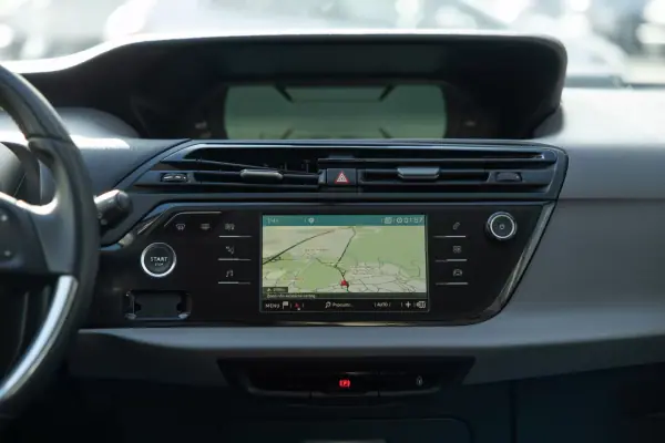 Citroën C4 Spacetourer 2019 - 14550 EUR, 111820 km - AUTO.MOTO.pt - 111820km - foto 11 de 15