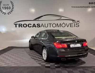BMW 740 2014 - 21900 EUR, 306500 km - AUTO.MOTO.pt - 306500km - foto 6 de 55