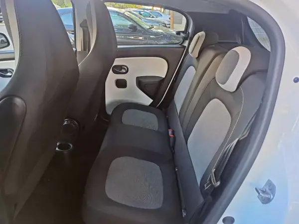 Renault Twingo 2022 - 13990 EUR, 30000 km - AUTO.MOTO.pt - 30000km - foto 16 de 24