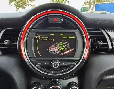 MINI Berlingo 2015 - 18000 EUR, 101200 km - AUTO.MOTO.pt - 101200km - foto 17 de 29