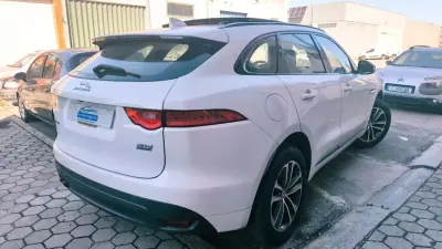 Jaguar F-Pace 2017 - 18900 EUR, 149000 km - 149000km - foto 12 de 23