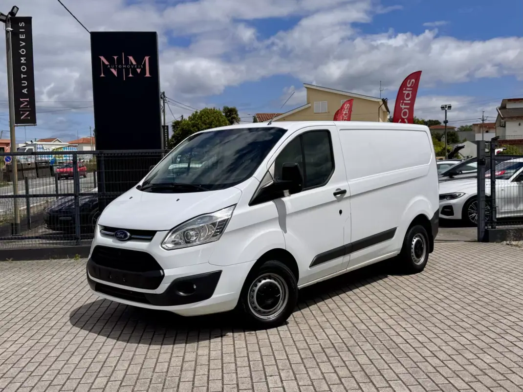 Ford TRANSIT CUSTOM 2.0 L2 H2 2.0 130 CV 2021 - 16500 EUR, 152000 km - AUTO.MOTO.pt - 152000km - foto 1 de 18