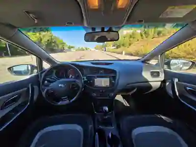 Kia Ceed SW 2015 — foto 3 de 12