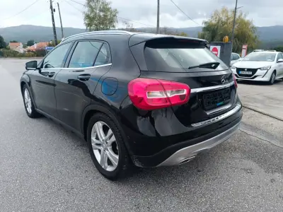 Mercedes-Benz GLA 180 2015 - 22500 EUR, 120000 km - AUTO.MOTO.pt - 120000km - foto 12 de 28