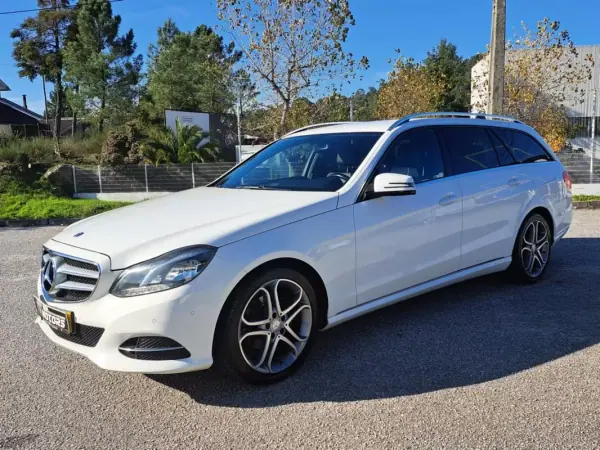 Mercedes-Benz E 220 2014 - 18900 EUR, 213445 km - AUTO.MOTO.pt - 213445km - foto 3 de 46