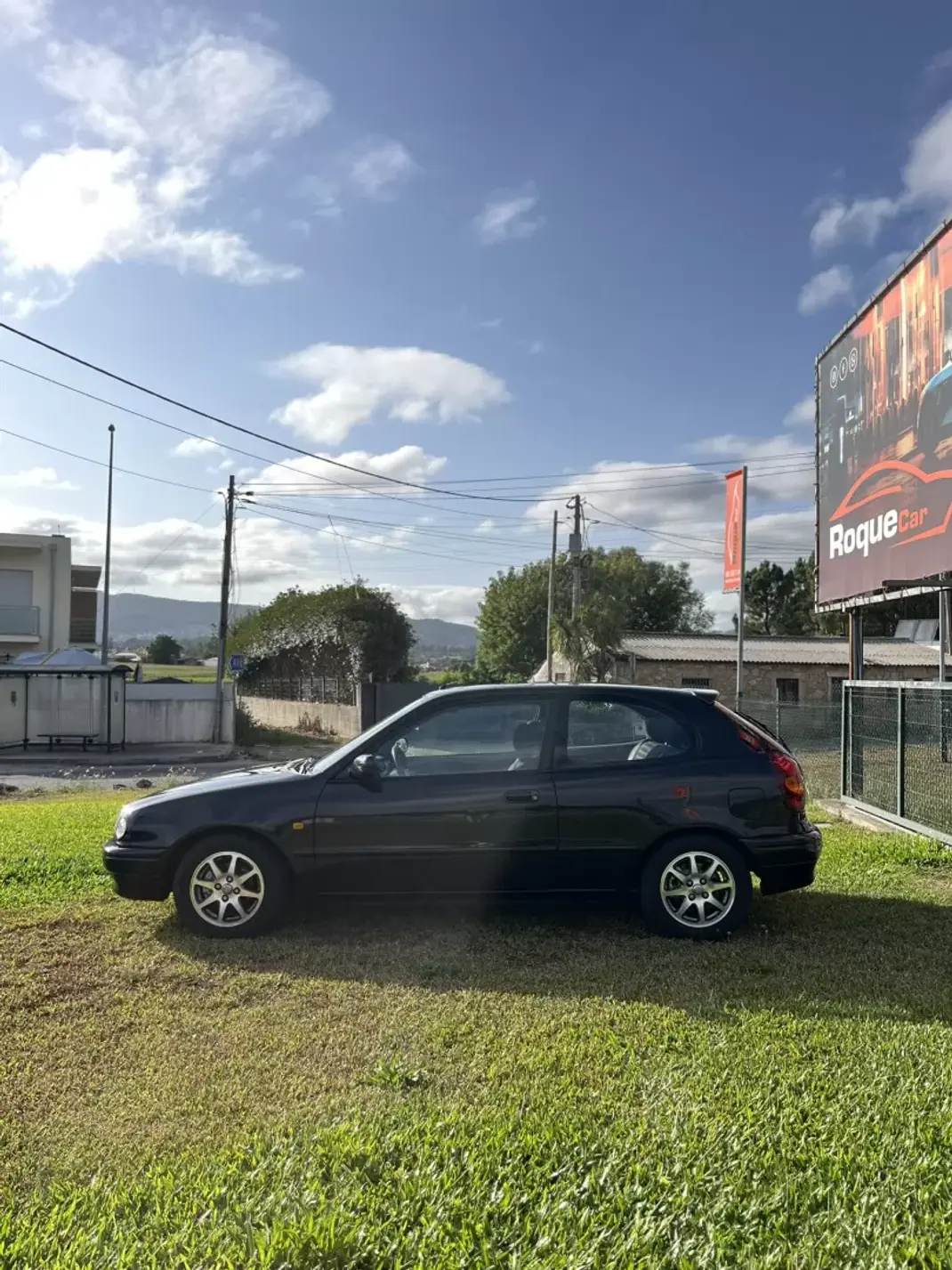 Toyota Corolla 2000 - 3000 EUR, 370000 km - 370000km - foto 7 de 11