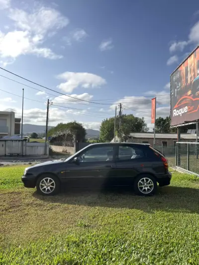Toyota Corolla 2000 - 3000 EUR, 370000 km - 370000km - foto 7 de 11