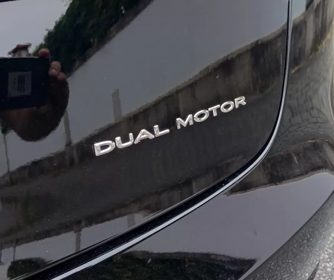 Tesla Model 3 2021 - 28990 EUR, 64400 km - AUTO.MOTO.pt - 64400km - foto 9 de 16