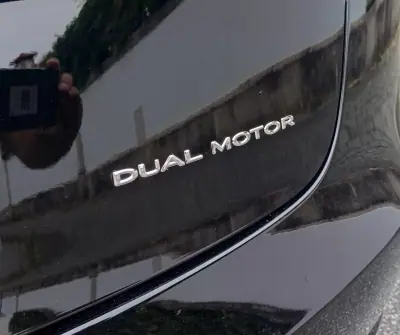 Tesla Model 3 2021 - 28990 EUR, 64400 km - AUTO.MOTO.pt - 64400km - foto 9 de 16
