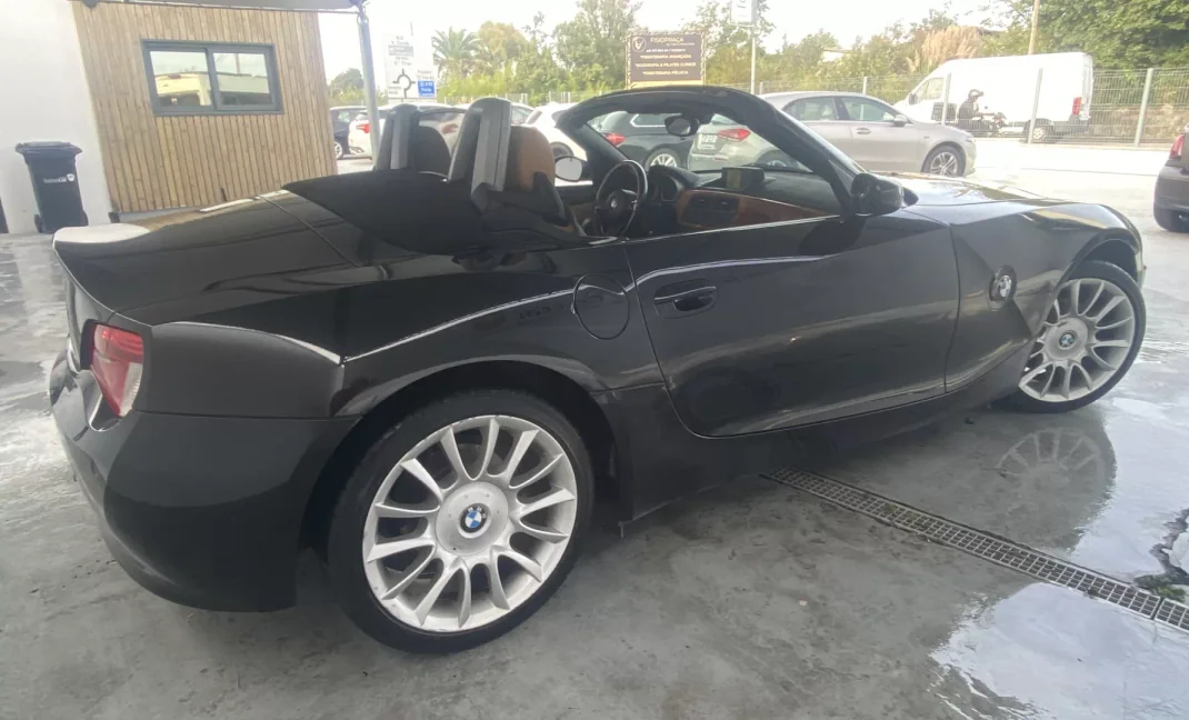 BMW Z4 2006 - 13990 EUR, 229825 km - AUTO.MOTO.pt - 229825km - foto 4 de 19
