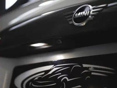 MINI 3 Portas 2019 - 16990 EUR, 70000 km - AUTO.MOTO.pt - 70000km - foto 12 de 23