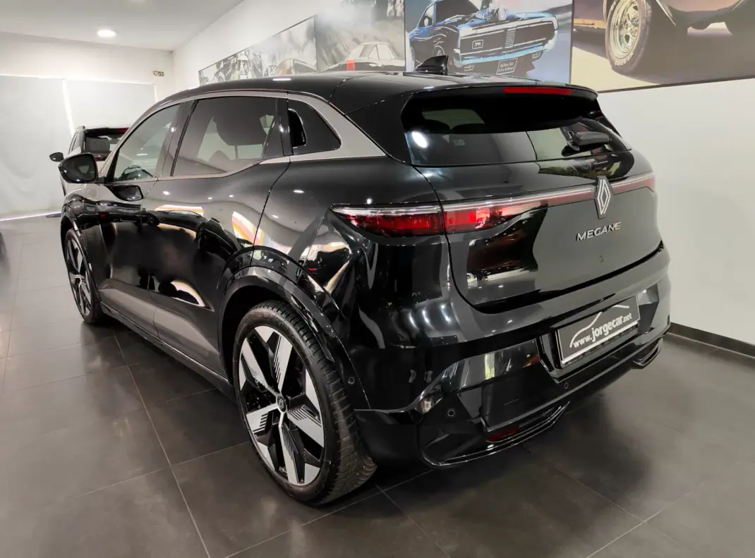 Renault Mégane E-Tech 2022 - 27990 EUR, 40000 km - AUTO.MOTO.pt - 40000km - foto 16 de 47
