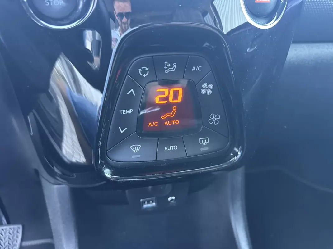 Peugeot 108 2019 - 9990 EUR, 96000 km - 96000km - foto 17 de 19