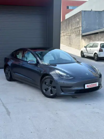 Tesla Model 3 2021 - 27000 EUR, 157593 km - 157593km - foto 7 de 18
