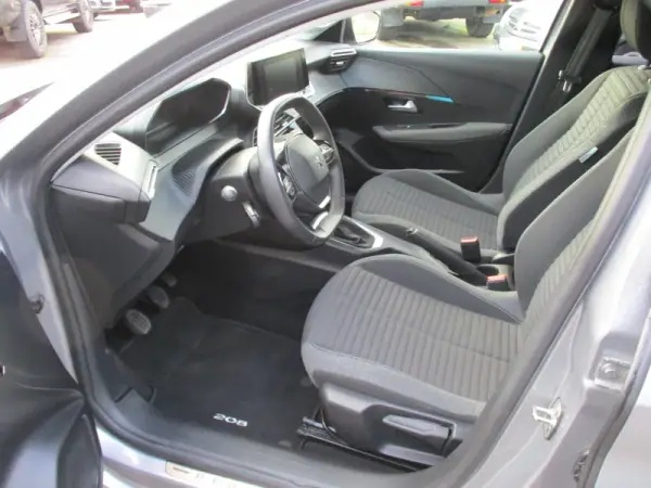 Peugeot 208 2022 - 15490 EUR, 52152 km - AUTO.MOTO.pt - 52152km - foto 6 de 13