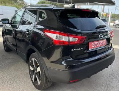 Nissan Qashqai 2016 - 15990 EUR, 117017 km - foto 4 de 6
