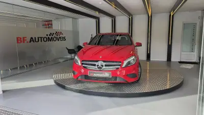 Mercedes-Benz A 160 2015 - 15900 EUR, 208637 km - AUTO.MOTO.pt - 208637km - foto 11 de 53