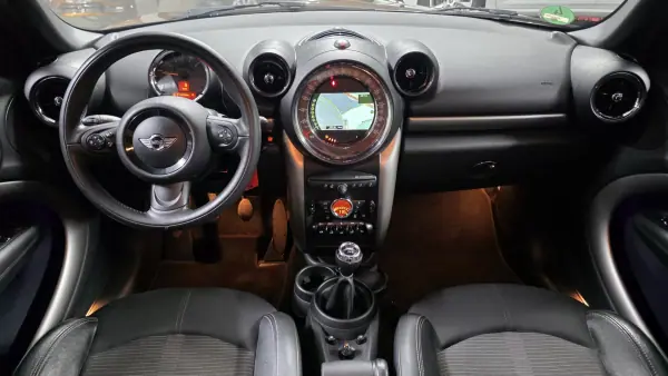 MINI Countryman 2014 - 11990 EUR, 164000 km - AUTO.MOTO.pt - 164000km - foto 20 de 45