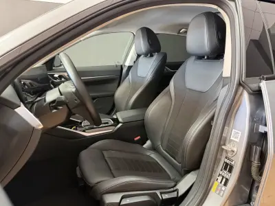 BMW i4 2022 - 36500 EUR, 76874 km - AUTO.MOTO.pt - 76874km - foto 9 de 18