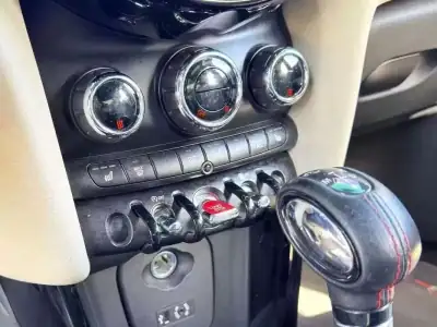 MINI Cooper 2015 - 18900 EUR, 132000 km - AUTO.MOTO.pt - 132000km - foto 8 de 29