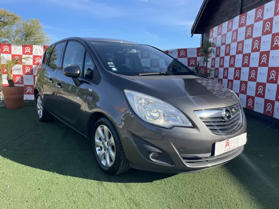 Opel Meriva 2011 - 7490 EUR, 153100 km - AUTO.MOTO.pt - 153100km - foto 1 de 20