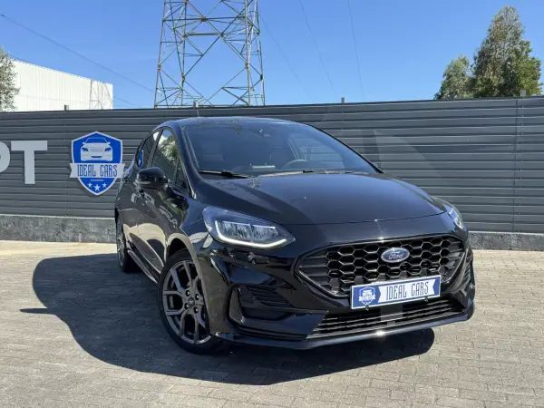 Ford Fiesta 2022 - 14900 EUR, 98000 km - AUTO.MOTO.pt - 98000km - foto 2 de 25