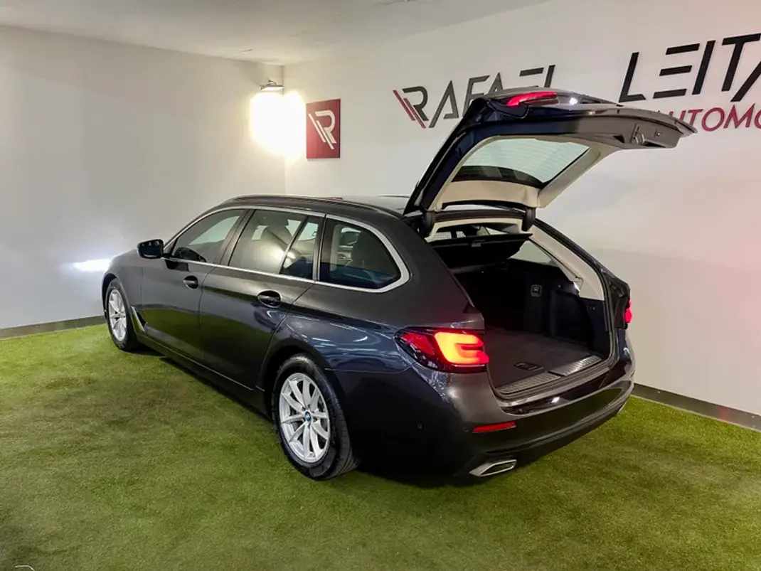 BMW 520 2023 - 35500 EUR, 72000 km - AUTO.MOTO.pt - 72000km - foto 31 de 32
