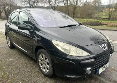 Peugeot 307 2006 - 3750 EUR, 278000 km - AUTO.MOTO.pt - 278000km - foto 2 de 9