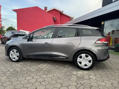 Renault Clio Sport Tourer 2015 - 8990 EUR, 211000 km - AUTO.MOTO.pt - 211000km - foto 4 de 33