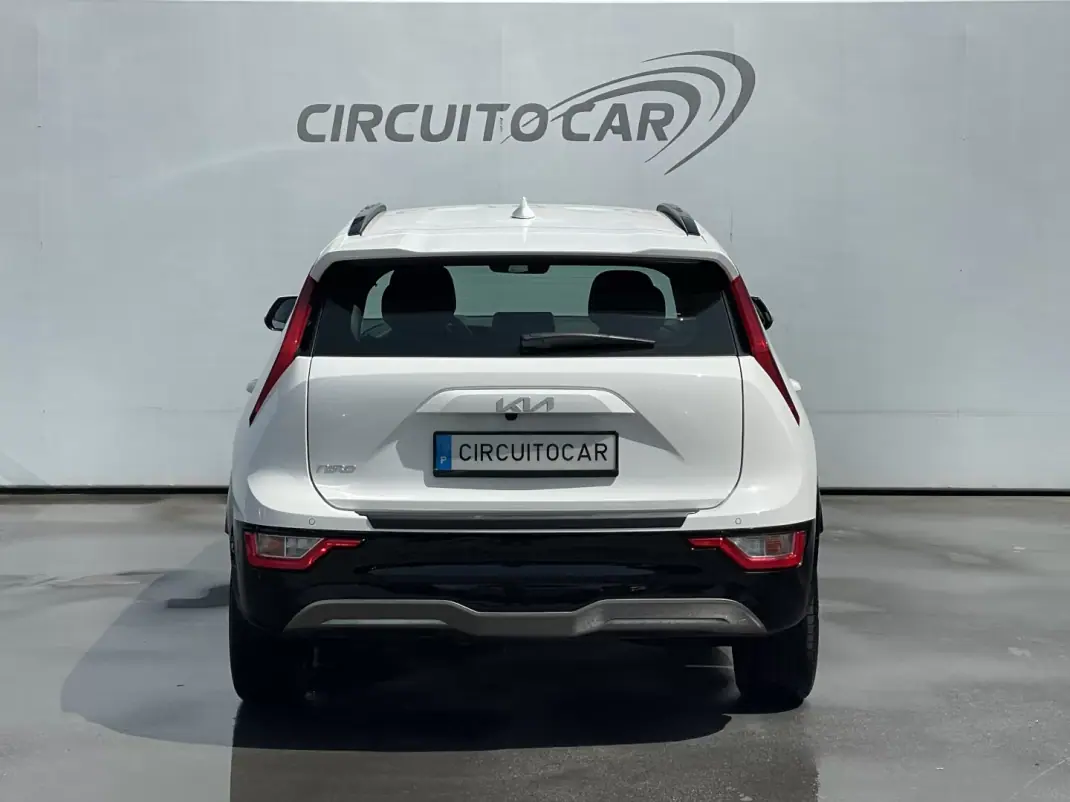 Kia Niro EV 2022 - 25850 EUR, 52642 km - AUTO.MOTO.pt - 52642km - foto 10 de 44