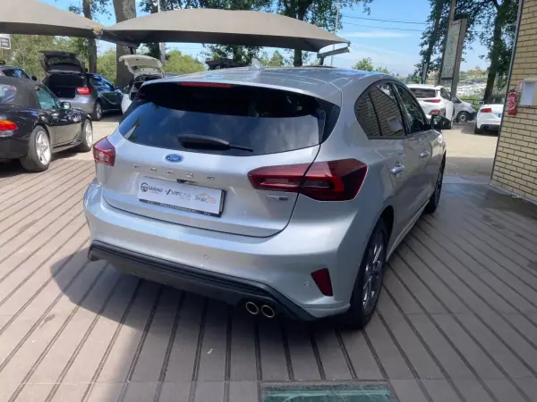 Ford Focus 2023 - 20590 EUR, 37780 km - AUTO.MOTO.pt - 37780km - foto 6 de 23